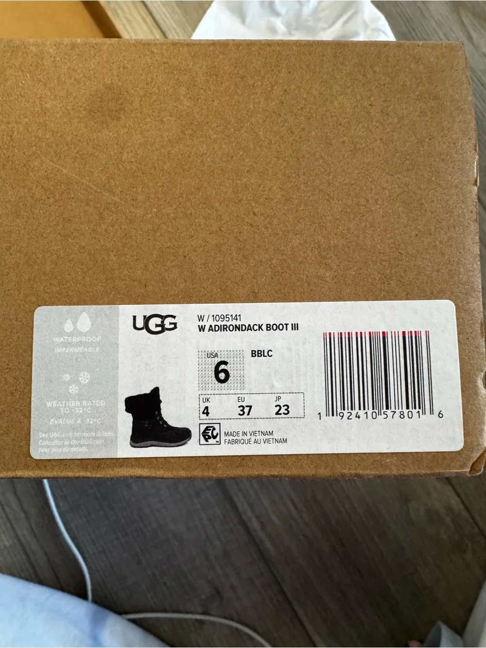 UGG Adirondack Boot III Black Waterproof Winter Boots Women’s Size 6 NIB